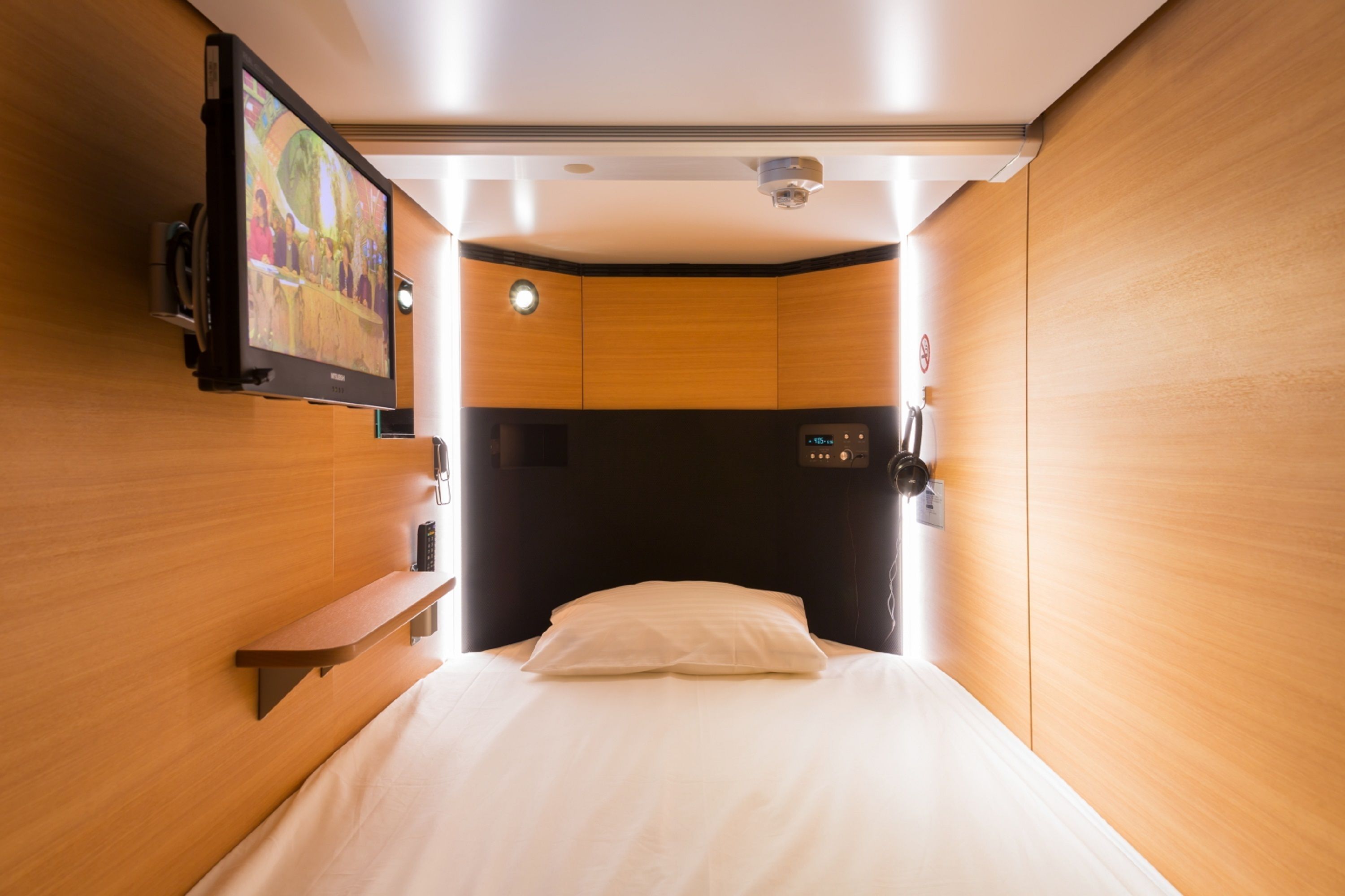 Sauna & Capsule Hotel Rumor Plaza