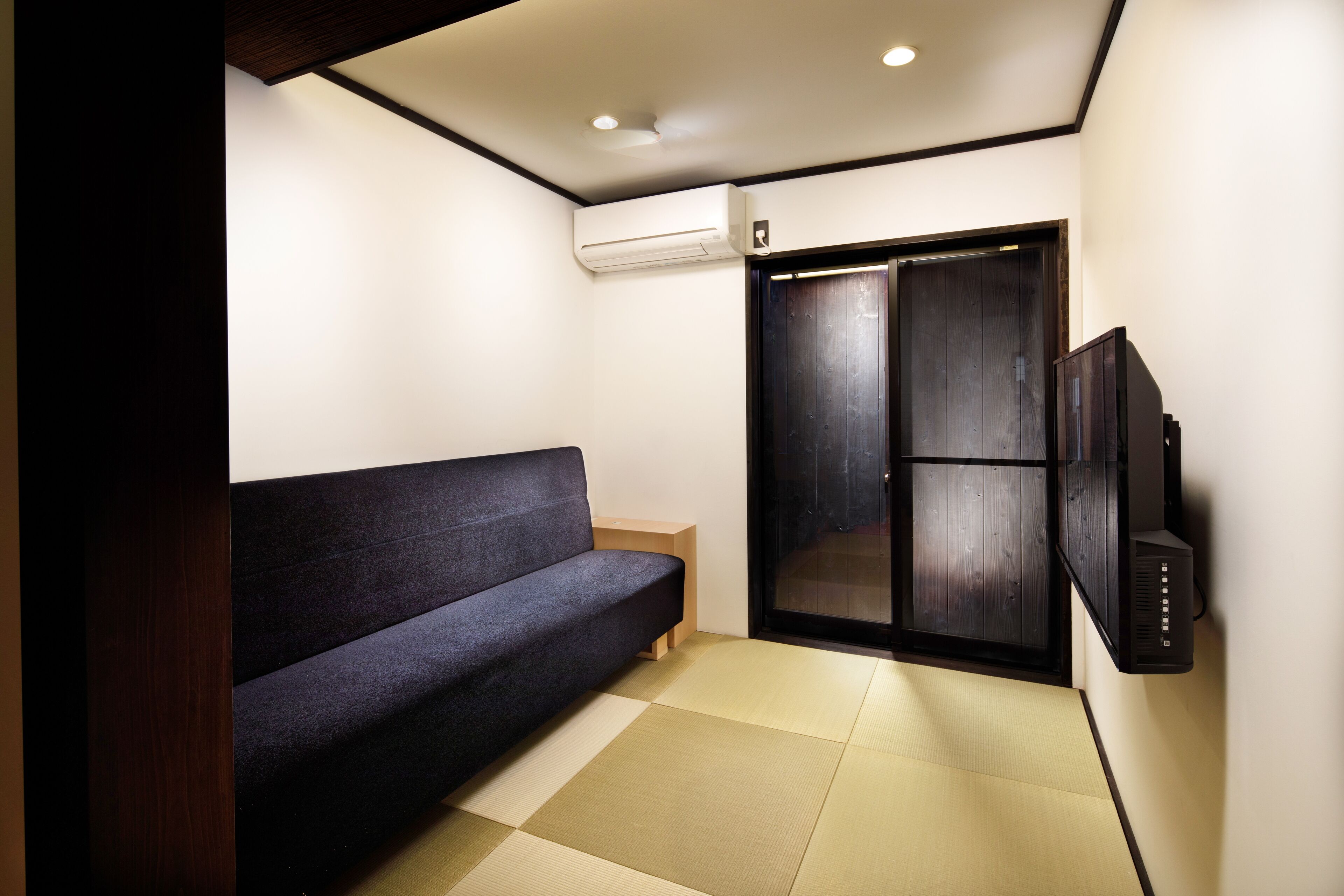 Tsumugi Shichijokagiyacho