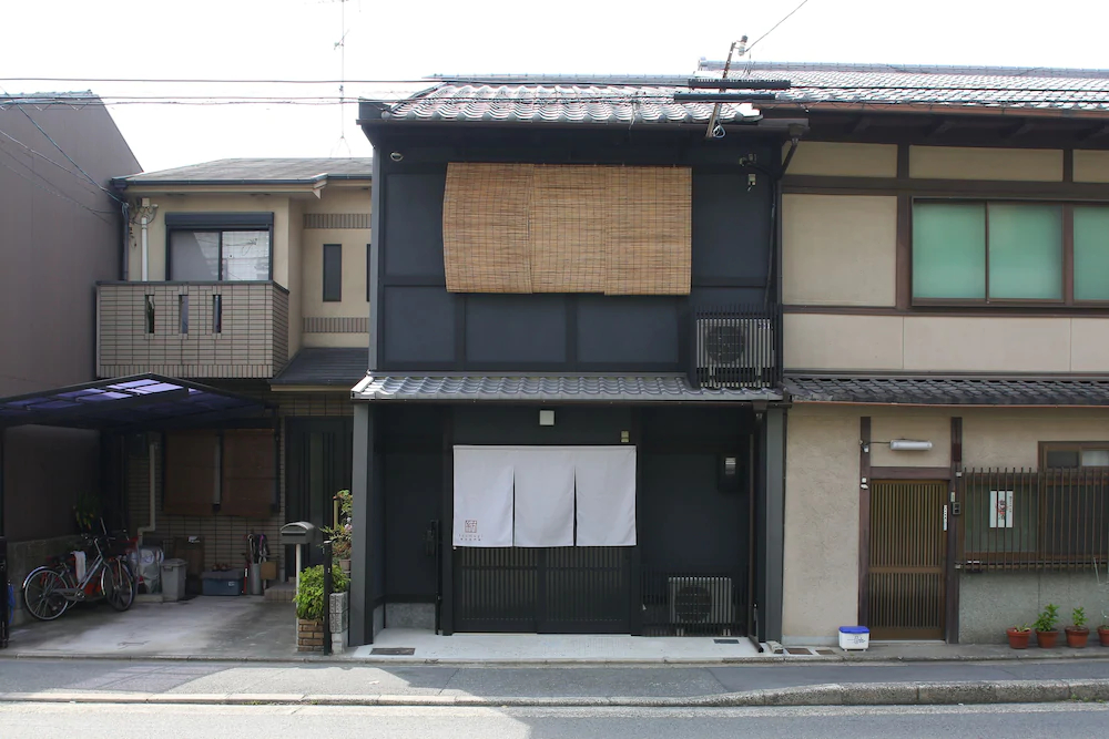 Tsumugi Tojinishimonmae
