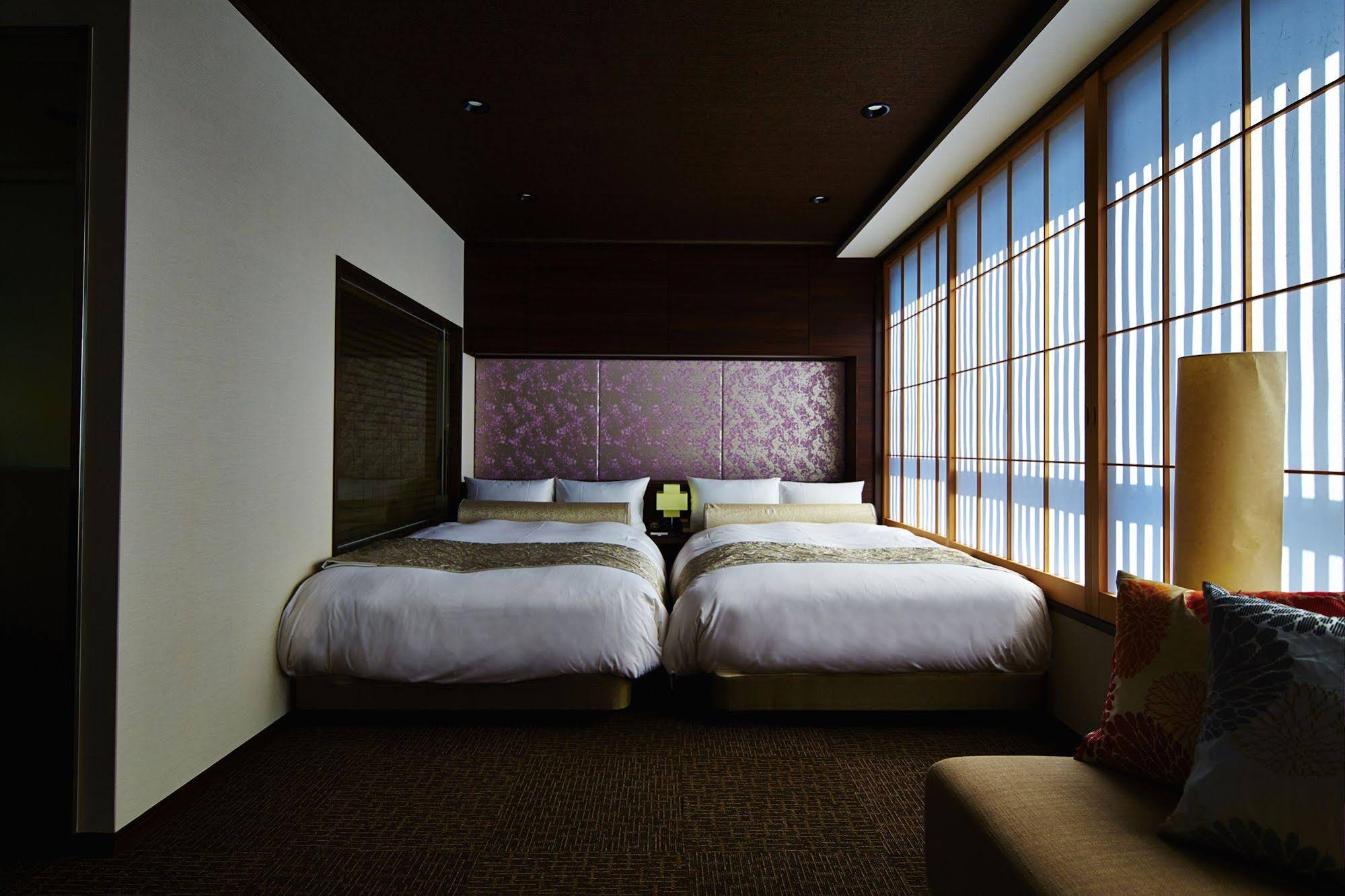 Grace Villa Nijo Castle