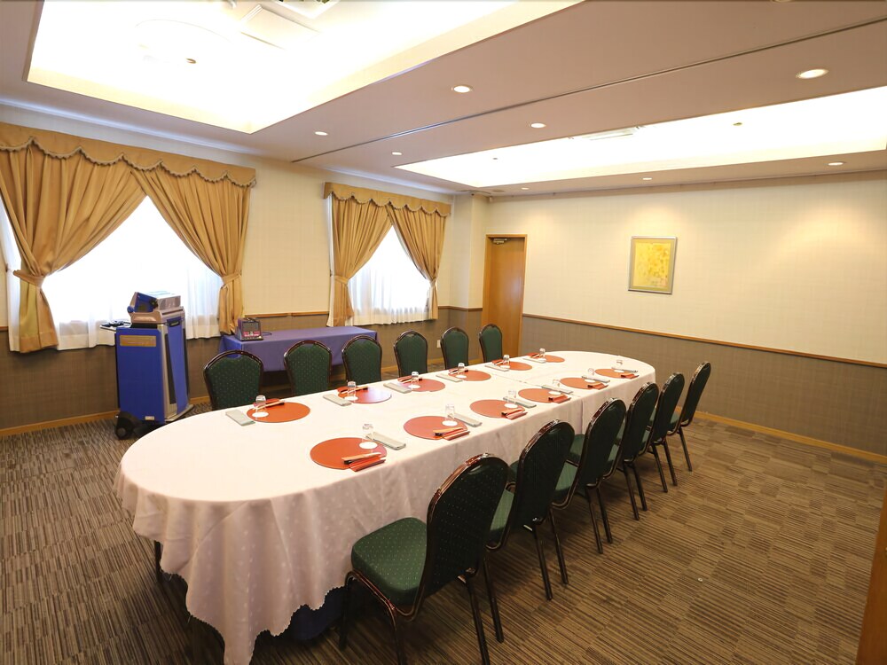 City Hotel New Commander