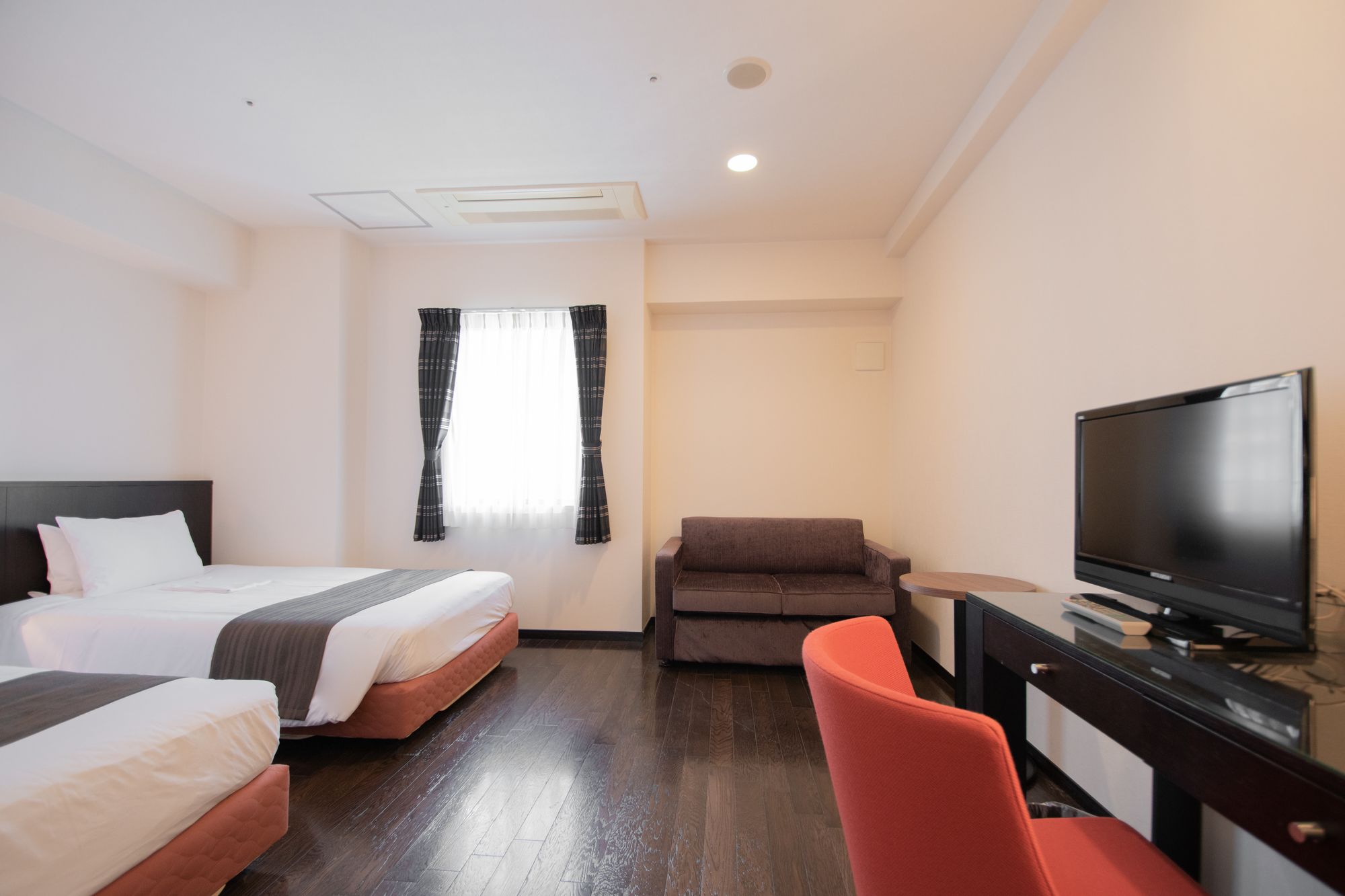 Travelodge Honmachi Osaka