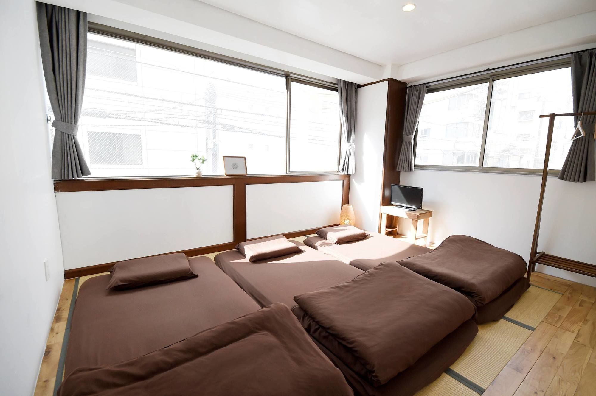 Beehive Hostel Osaka
