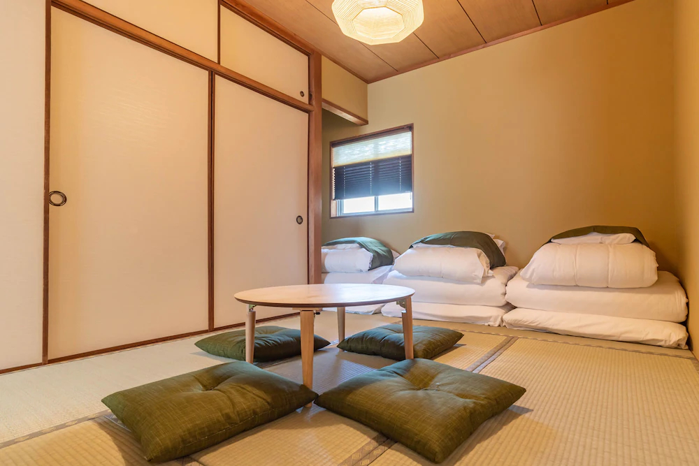 Bijou Suites Pieces