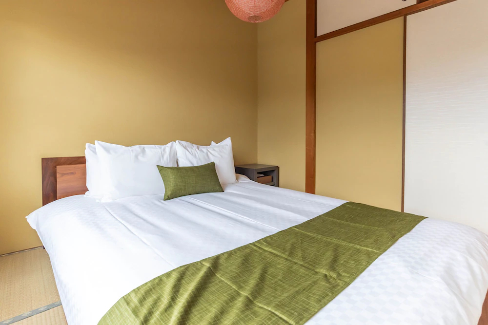 Bijou Suites Pieces