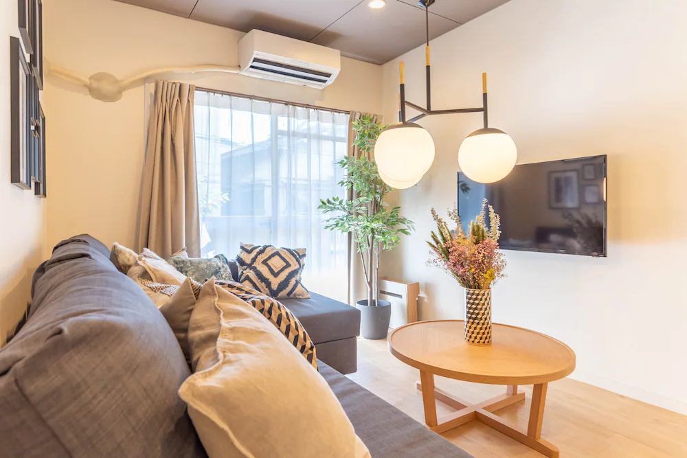 Bijou Suites Pieces