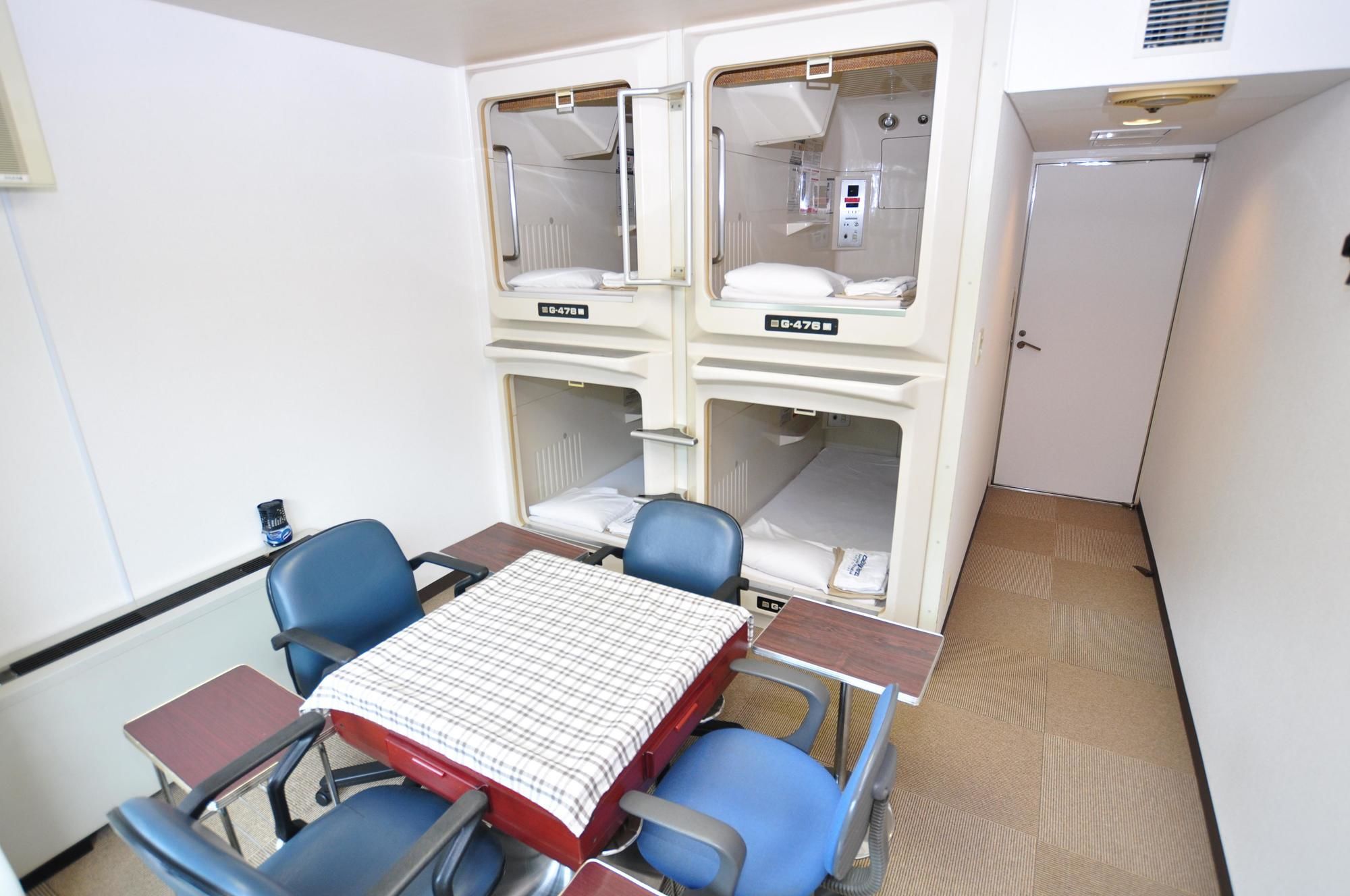 Capsule Hotel Asahi Plaza Shinsaibashi