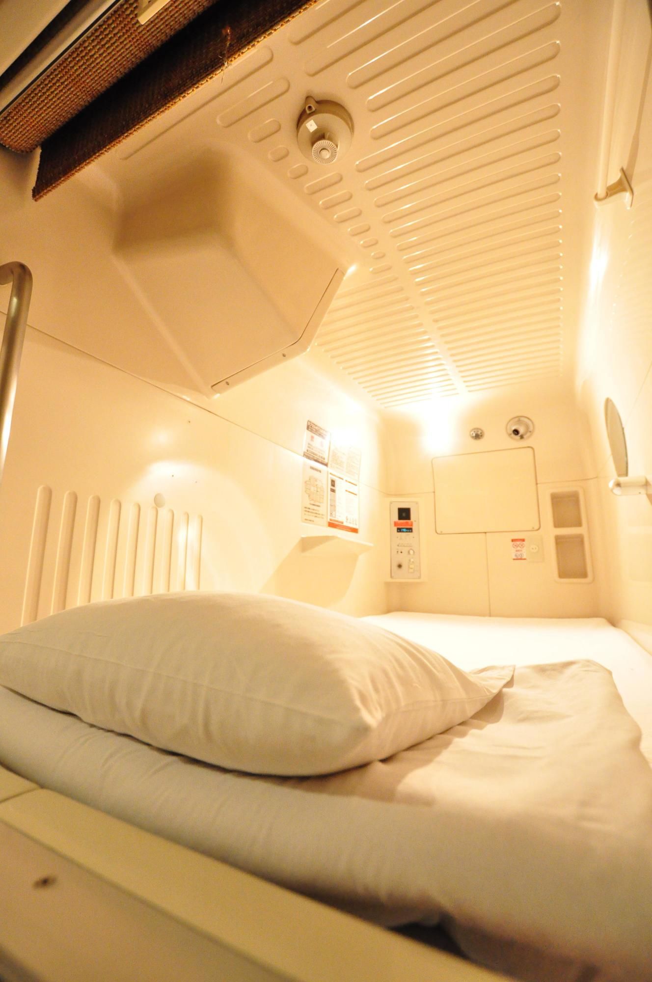 Capsule Hotel Asahi Plaza Shinsaibashi