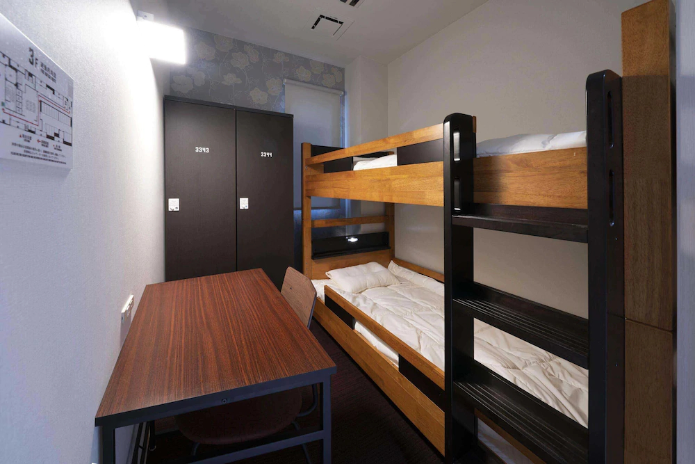Capsule Hotel J Garden Shin-Osaka
