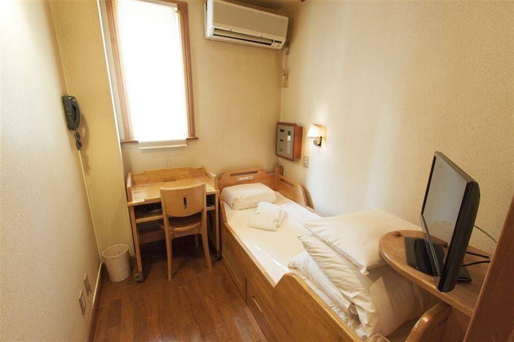 Capsule inn Osaka - Caters to Men