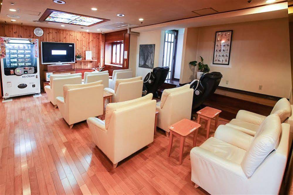 Capsule inn Osaka - Caters to Men