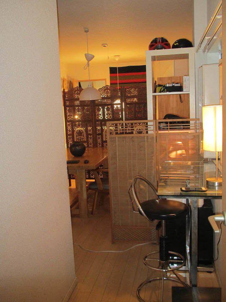 Central Osaka Bed and Breakfast Hostel