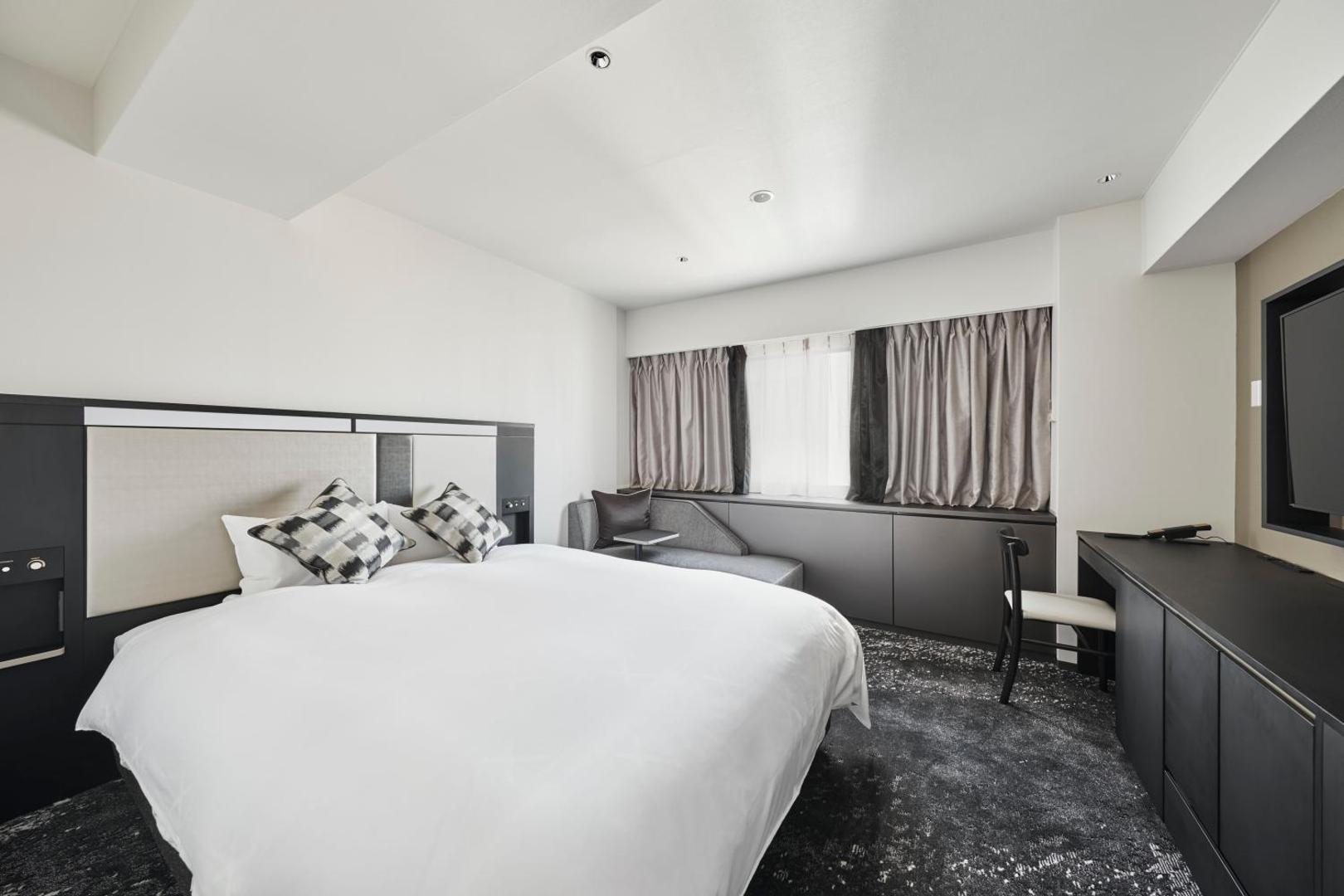 Cross Hotel Osaka