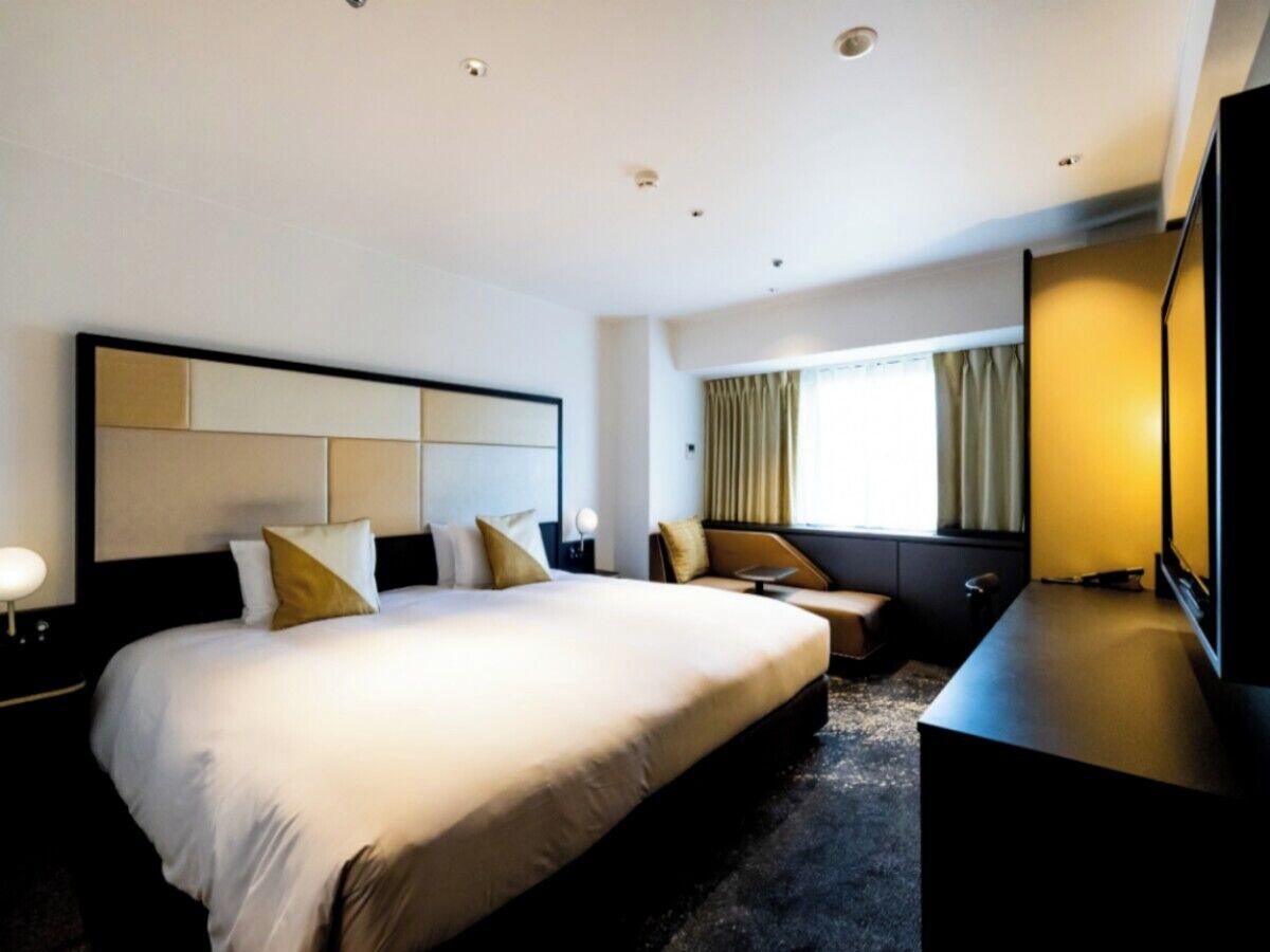 Cross Hotel Osaka