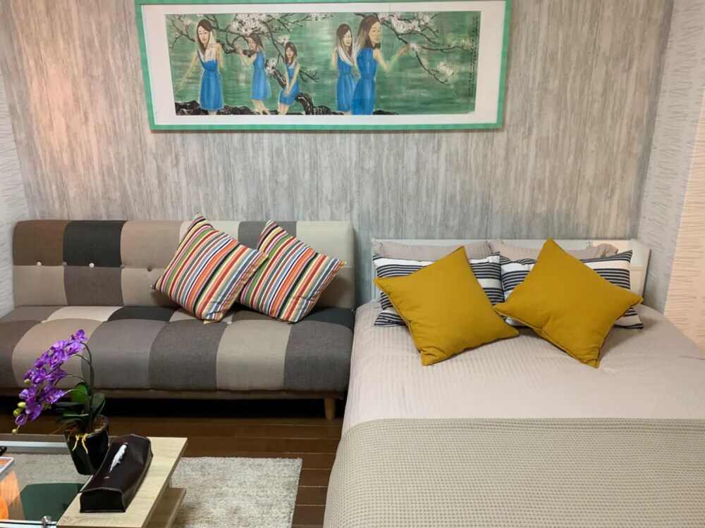 Dotonbori Higashi Art Hotel