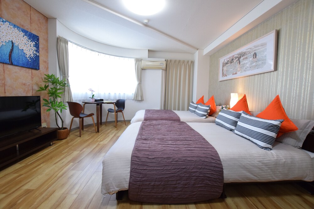 Dotonbori Higashi Art Hotel