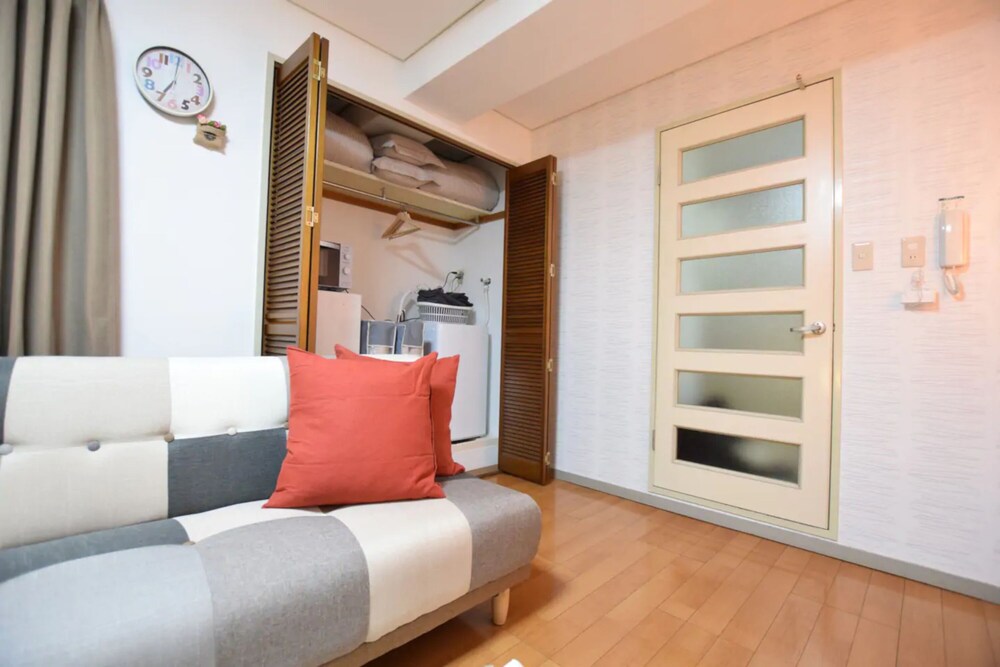 Dotonbori Higashi Art Hotel