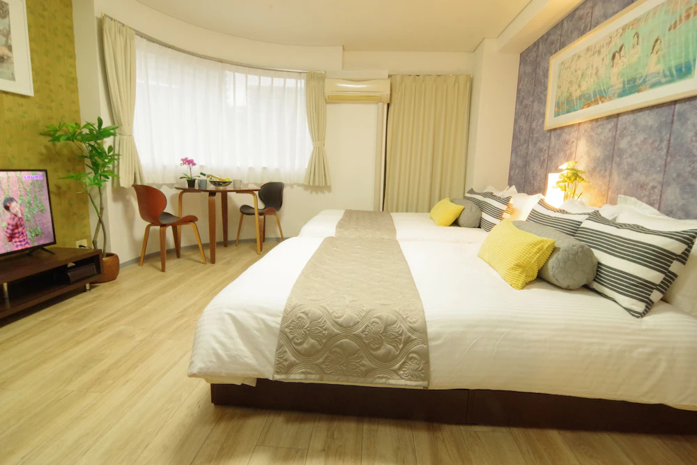 Dotonbori Higashi Art Hotel