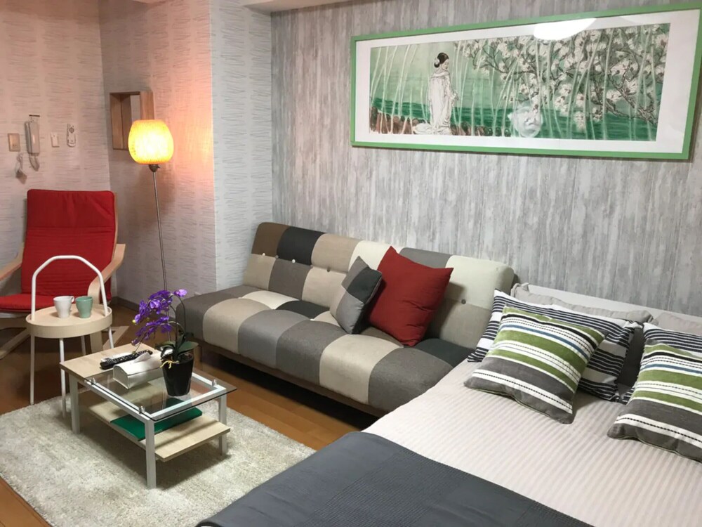 Dotonbori Higashi Art Hotel