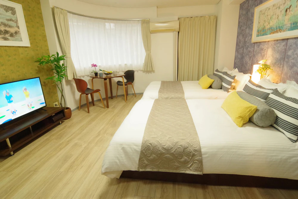 Dotonbori Higashi Art Hotel