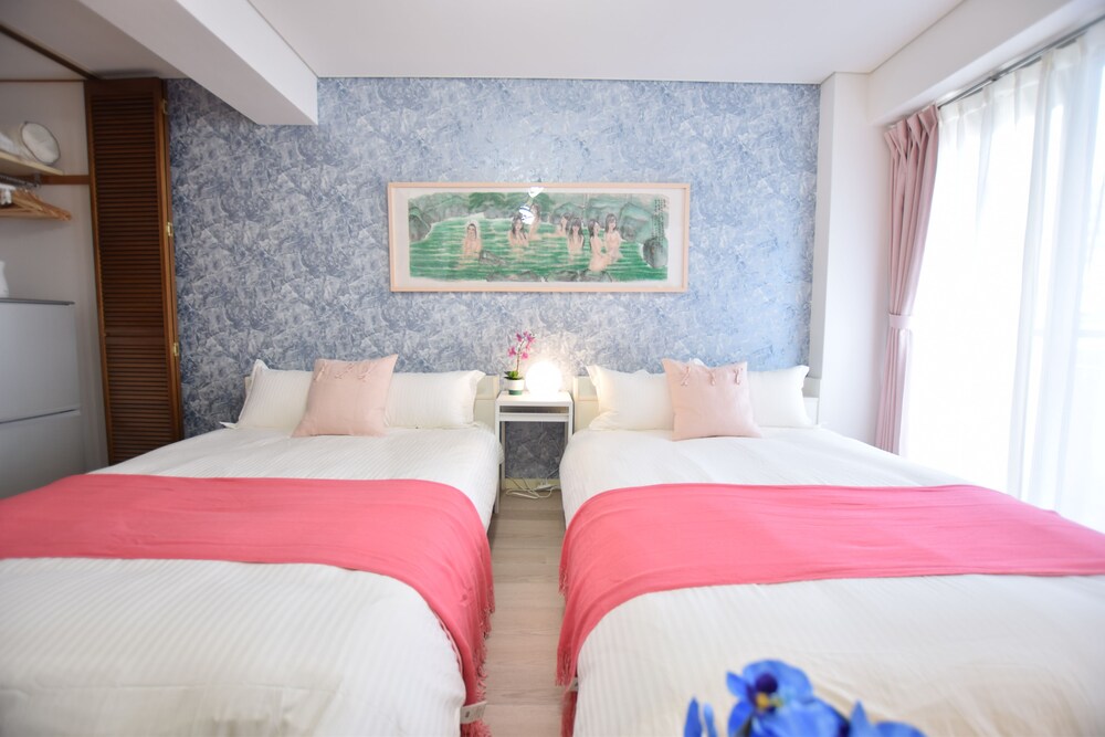 Dotonbori Higashi Art Hotel