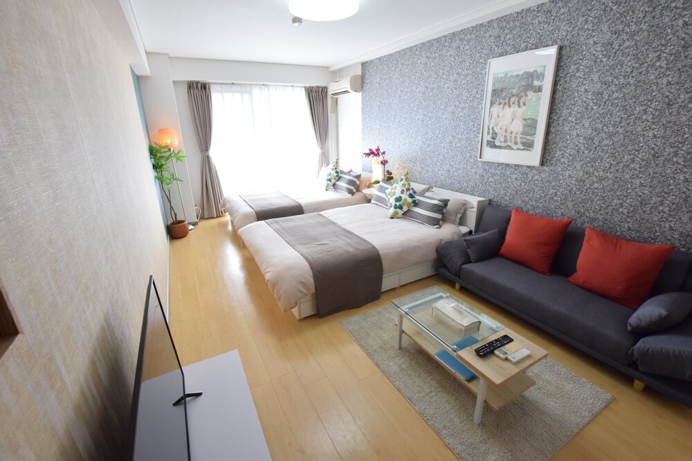 Dotonbori Higashi Art Hotel