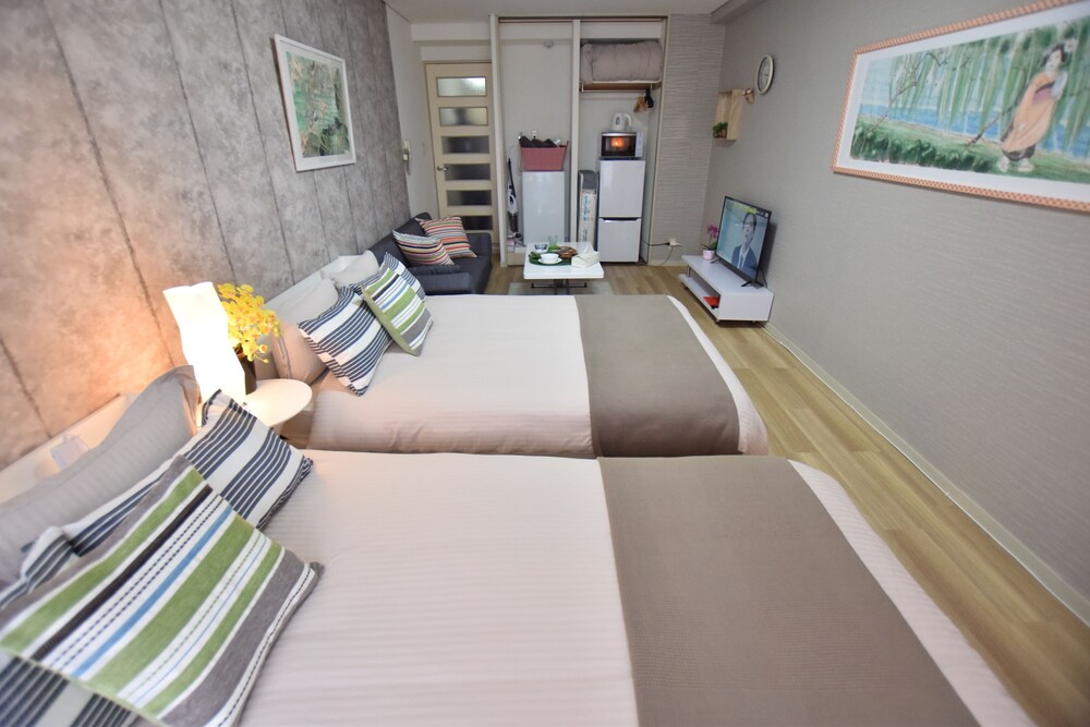 Dotonbori Higashi Art Hotel