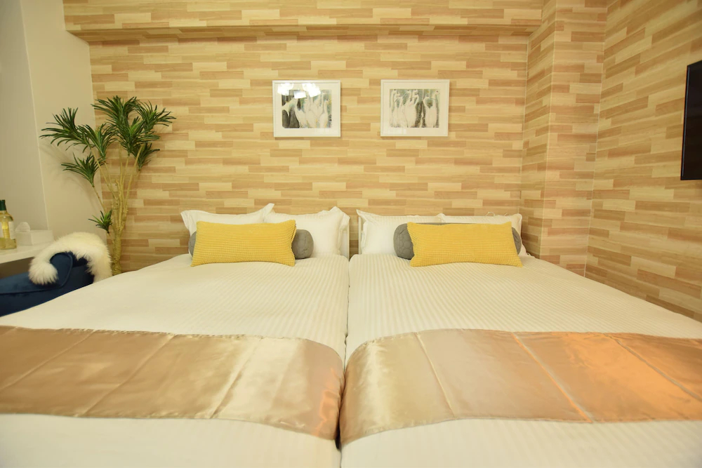 Dotonbori Higashi Art Hotel