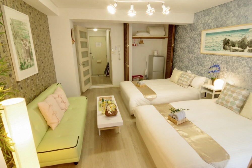 Dotonbori Higashi Art Hotel