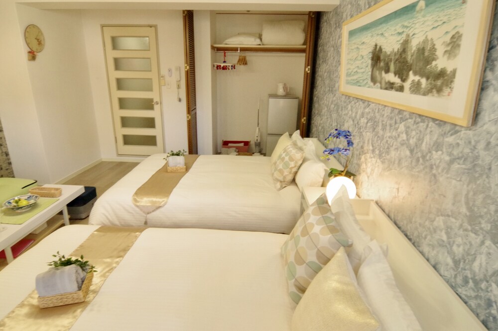 Dotonbori Higashi Art Hotel