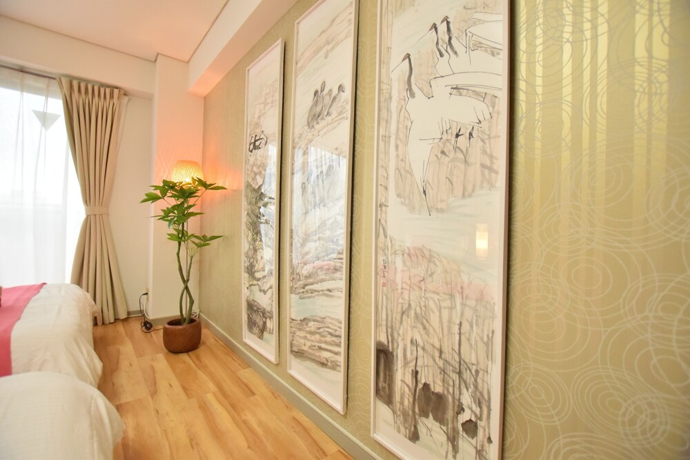 Dotonbori Higashi Art Hotel