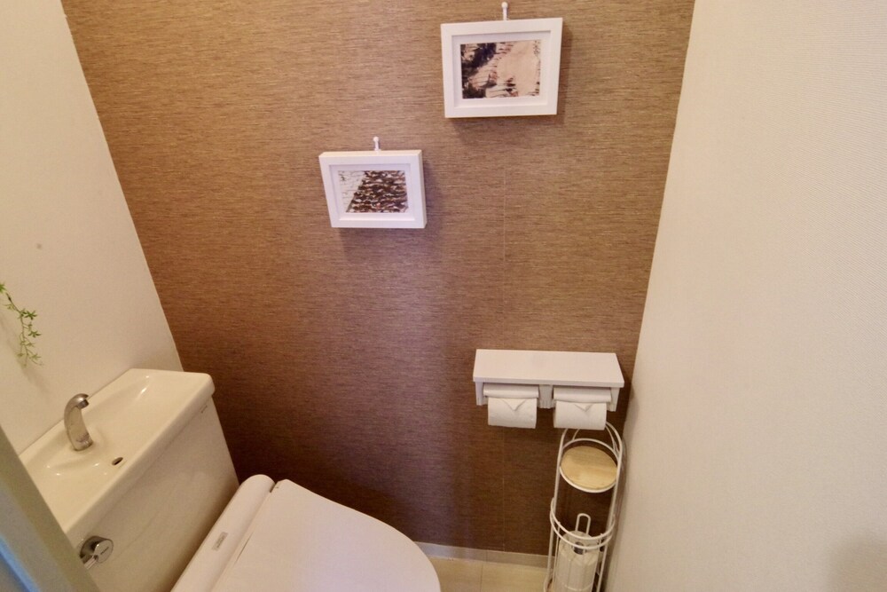 Dotonbori Higashi Art Hotel