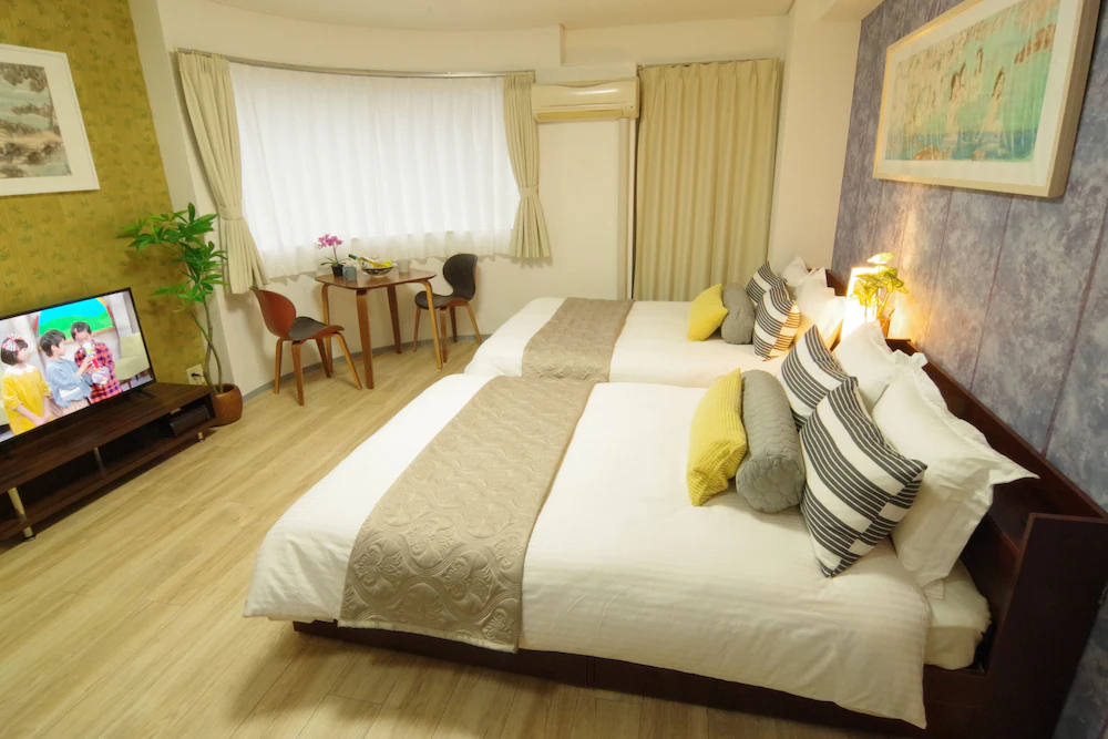 Dotonbori Higashi Art Hotel