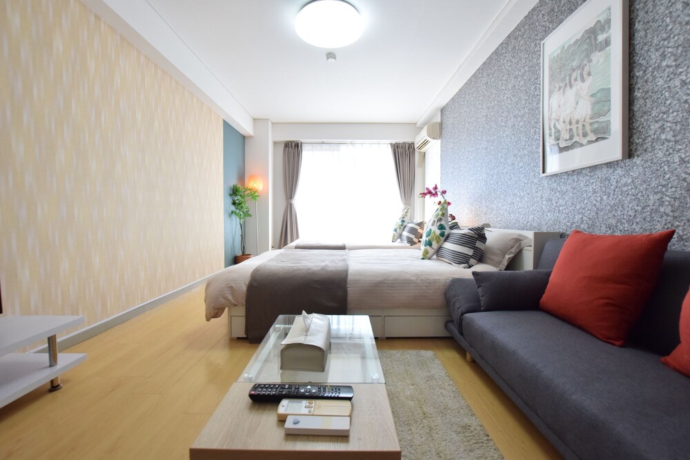 Dotonbori Higashi Art Hotel
