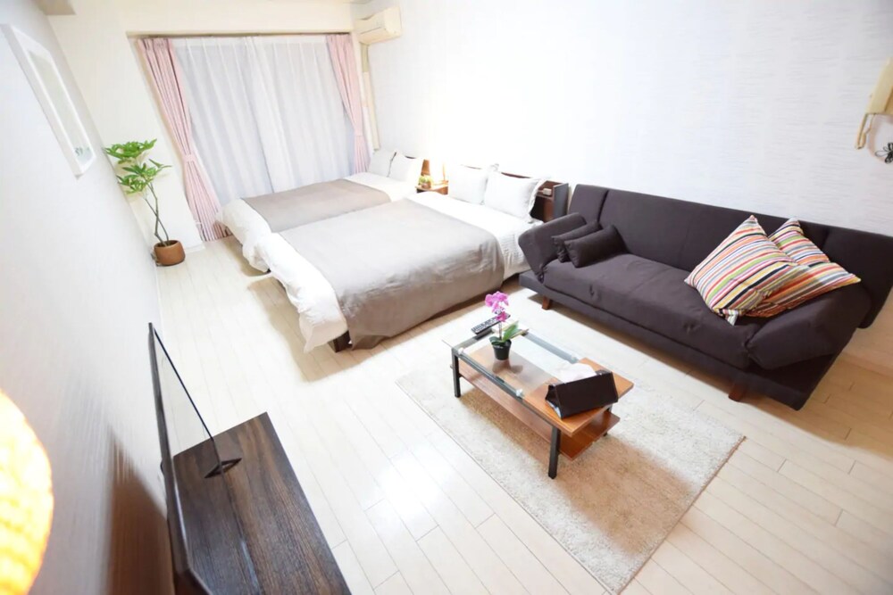 Dotonbori Higashi Art Hotel