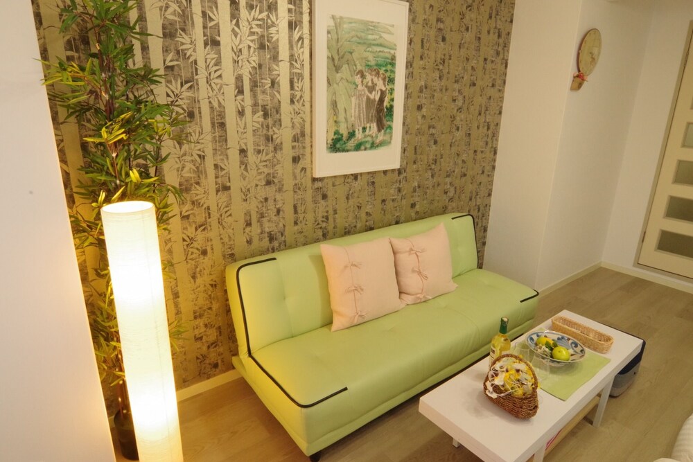 Dotonbori Higashi Art Hotel
