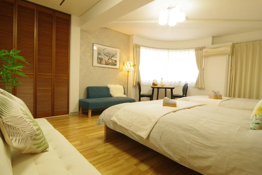 Dotonbori Higashi Art Hotel