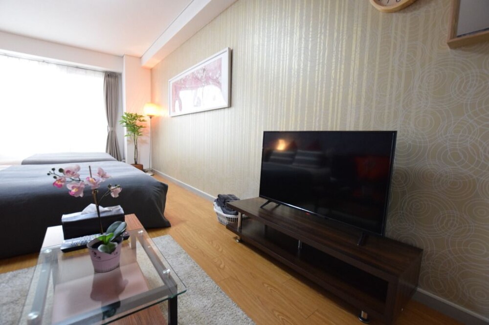 Dotonbori Higashi Art Hotel