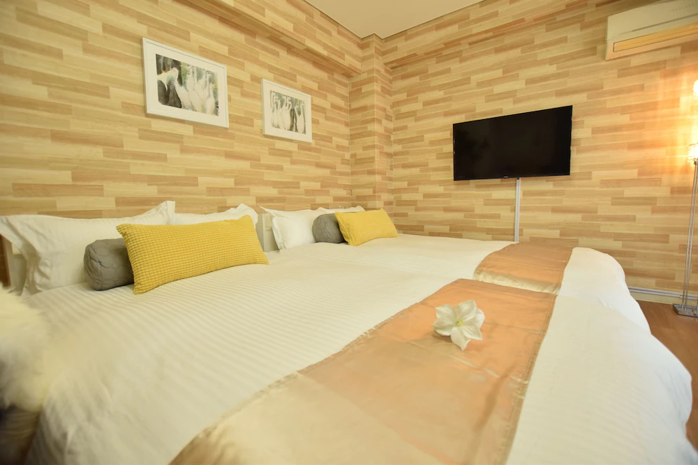 Dotonbori Higashi Art Hotel
