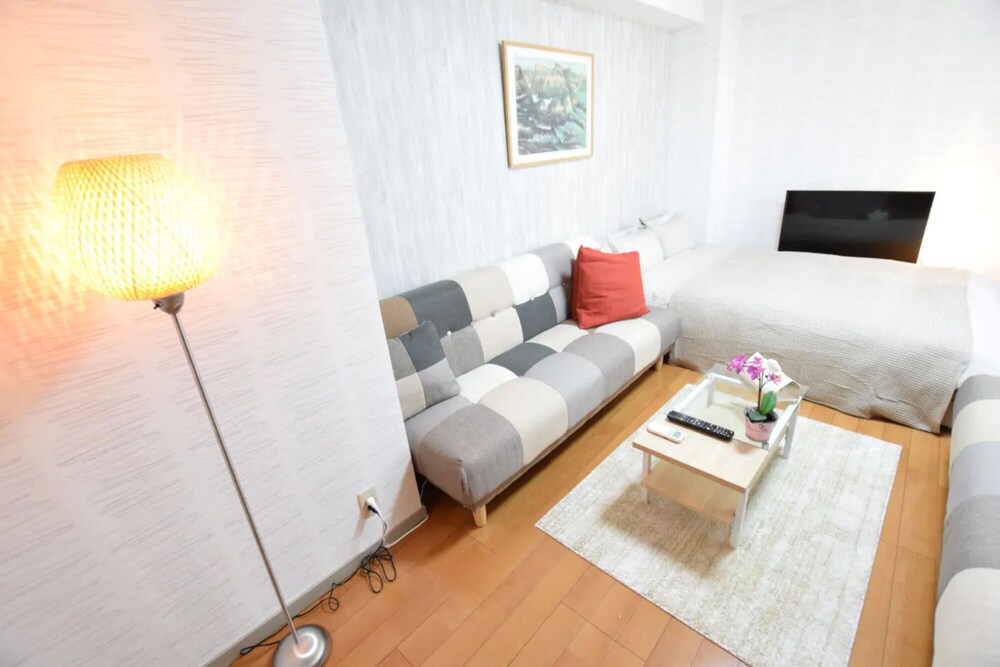 Dotonbori Higashi Art Hotel