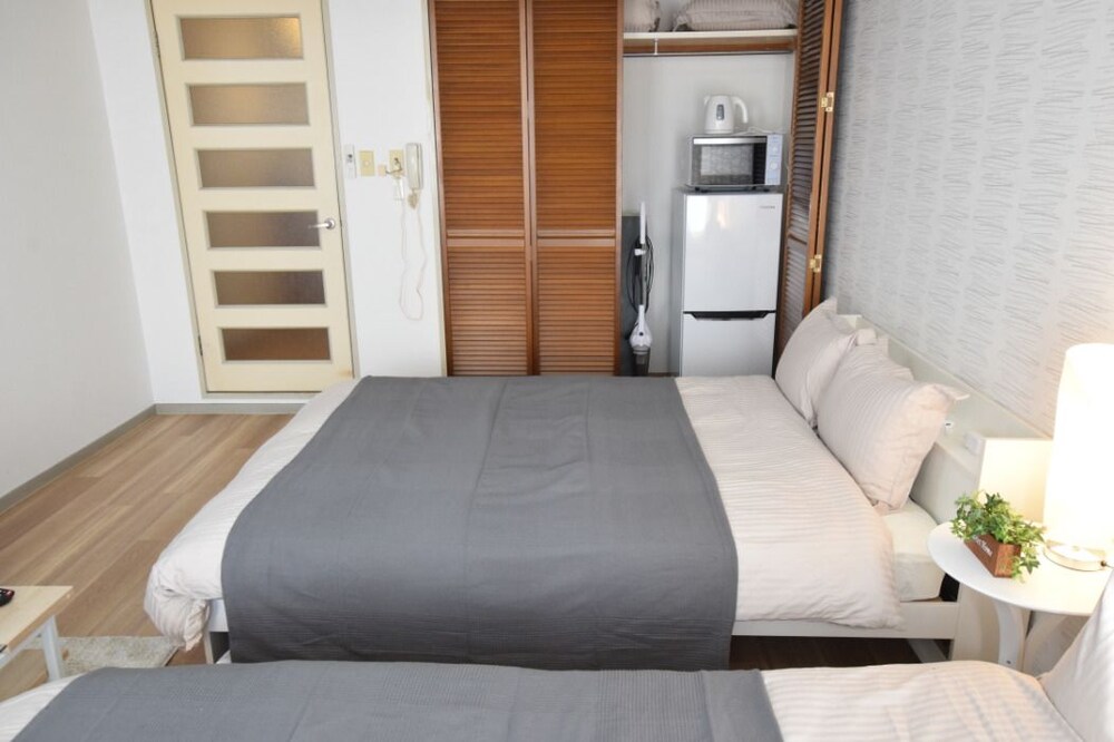 Dotonbori Higashi Art Hotel