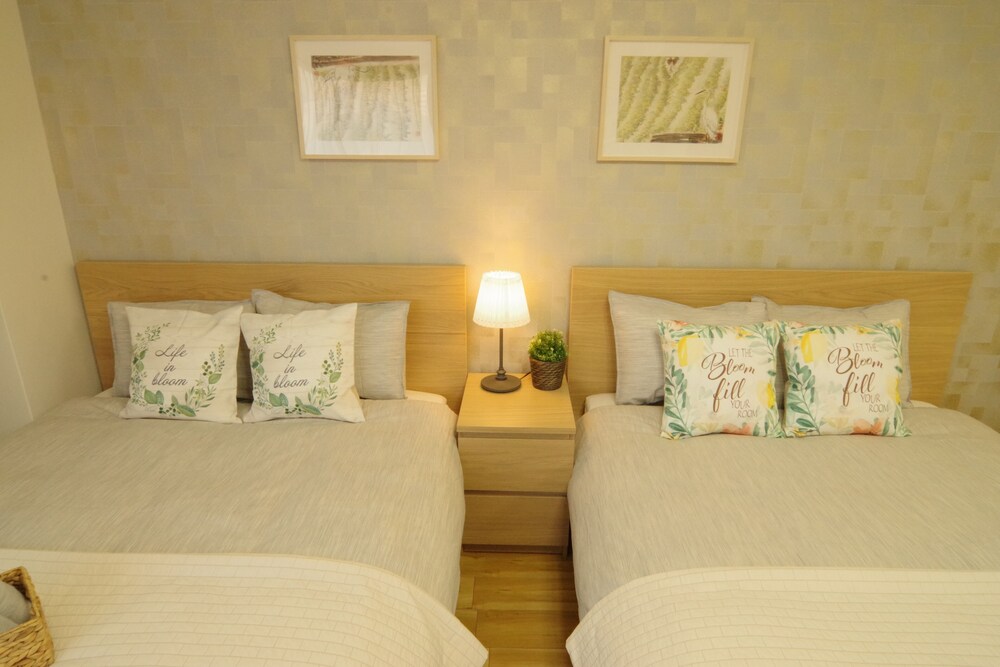 Dotonbori Higashi Art Hotel