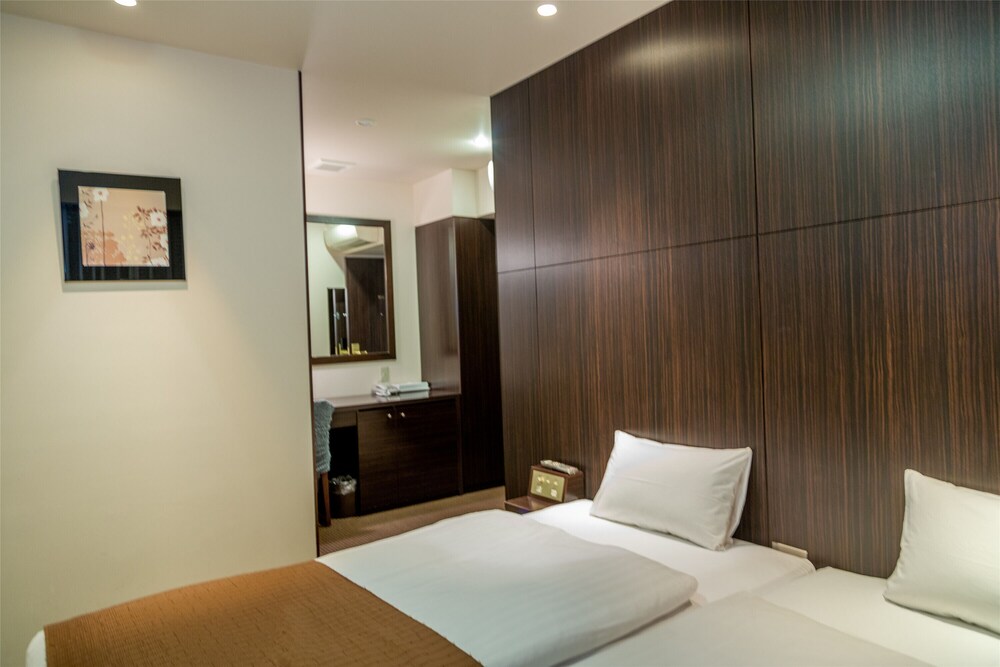 Floral Hotel Nihonbashi Osaka