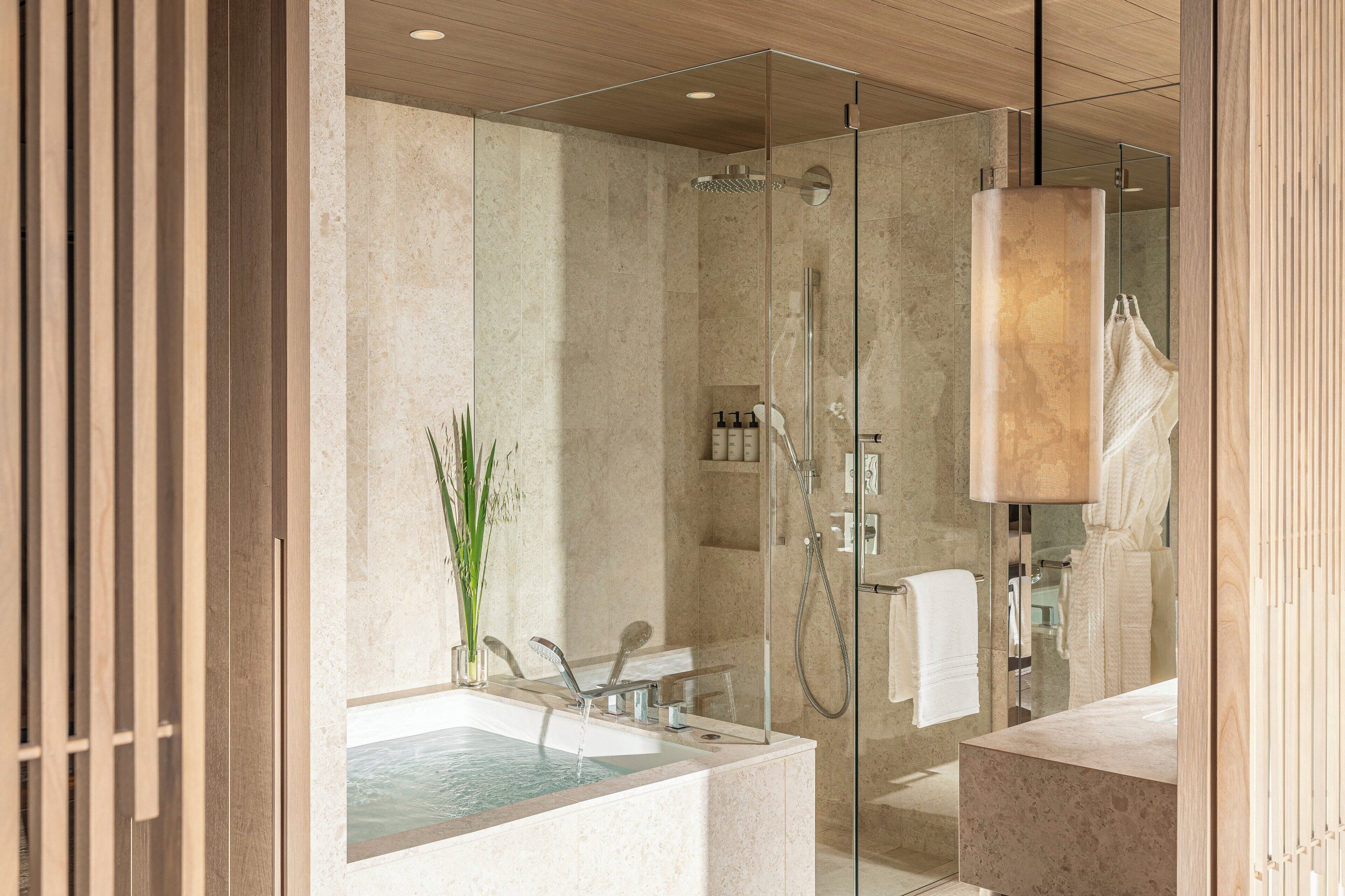 Four Seasons Hotel Osaka