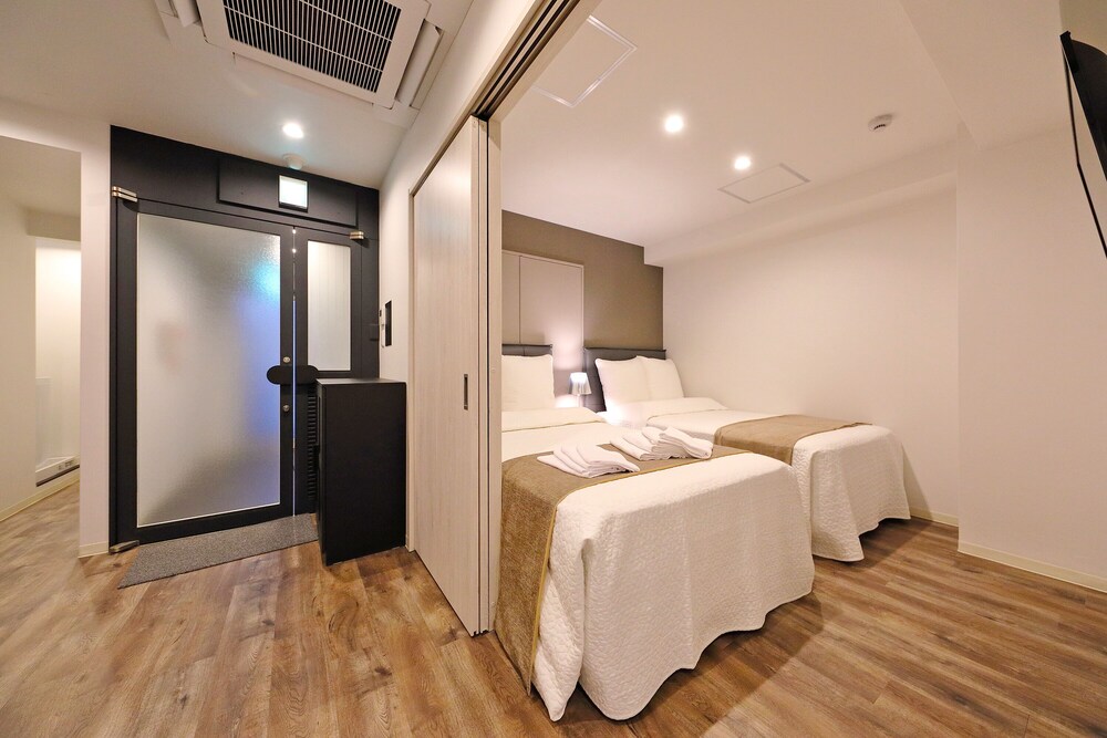 Grandouce Shinsaibashi-Nishi