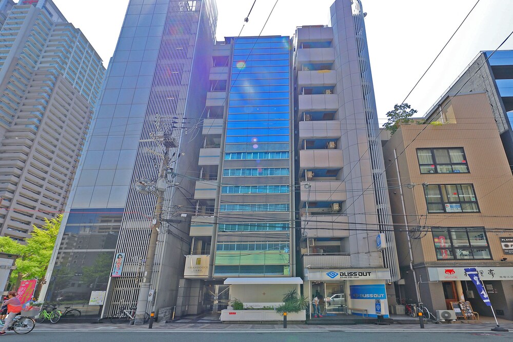 Grandouce Shinsaibashi-Nishi