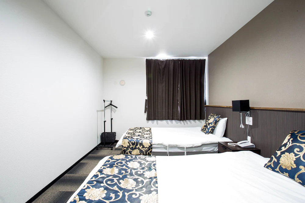 Holiday Pearl Hotel