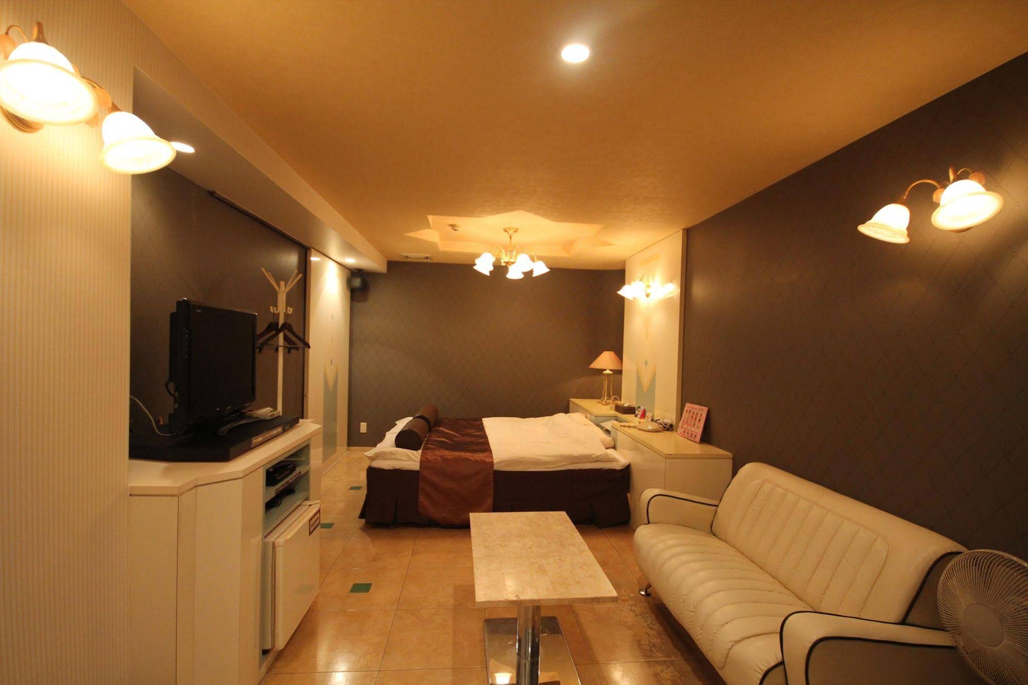 HOTEL an - Adult Only