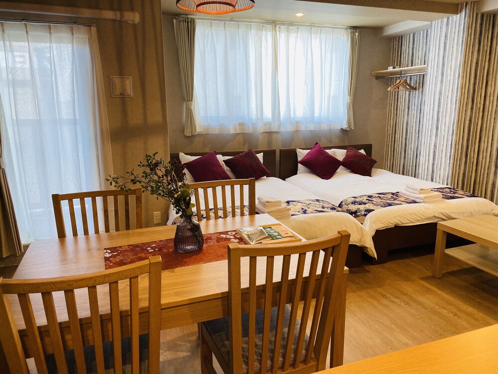 Hotel ffosaka.com