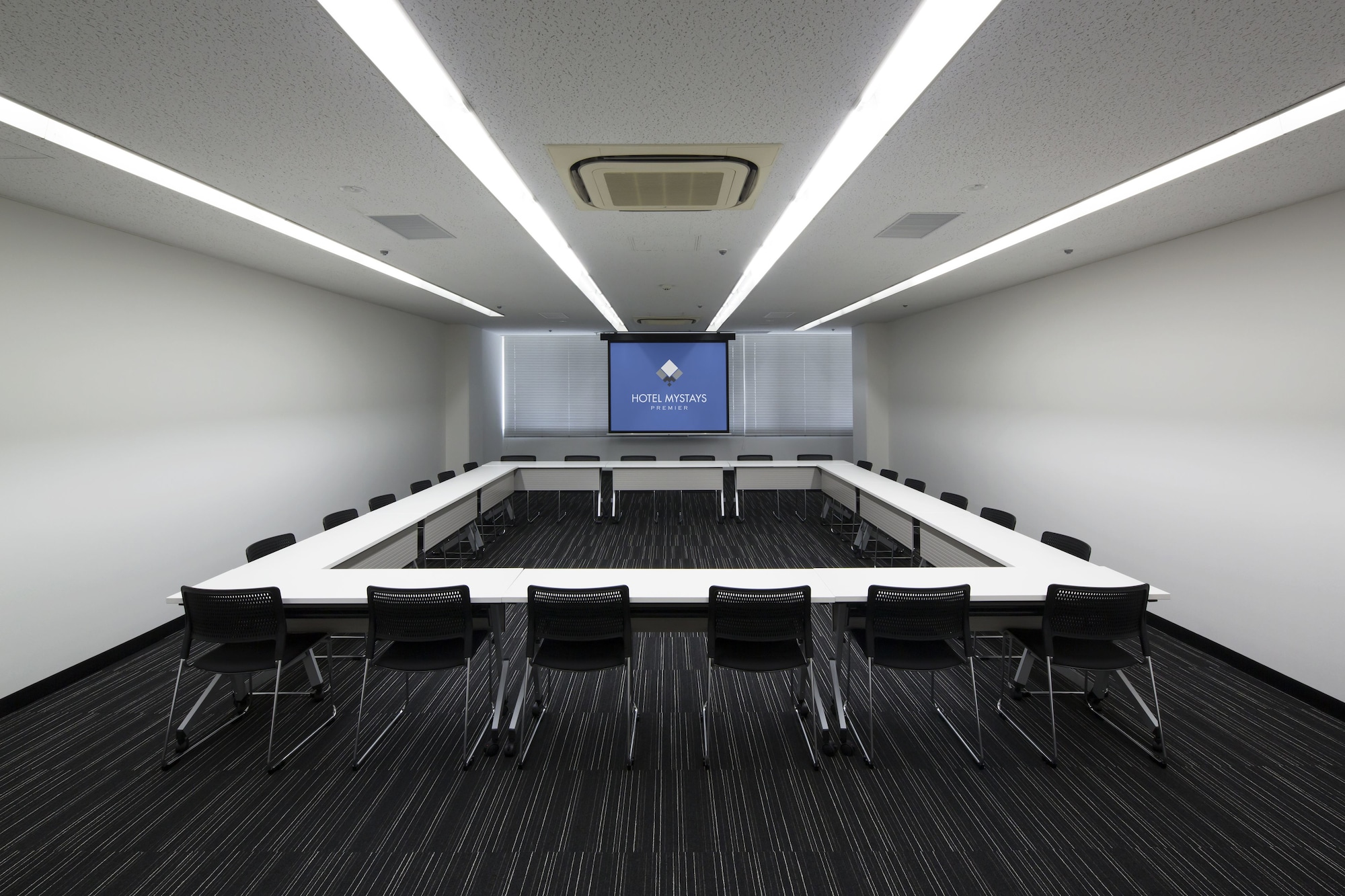 HOTEL MYSTAYS Shin Osaka Conference Center